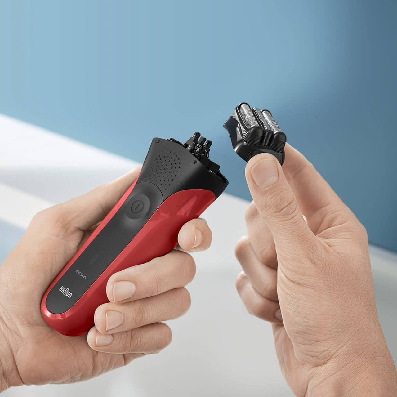 Braun Electric Shaver, Series 3, Red with protection cap, 300s